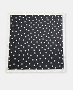Foulard en satin motif pois